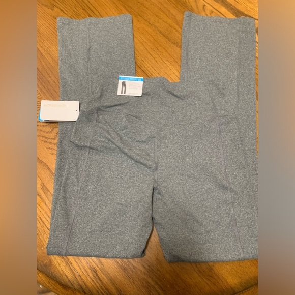 Marika Gray Shape Enhancing Flared Leggings Workout Pants Size M NWT - Picture 4 of 9